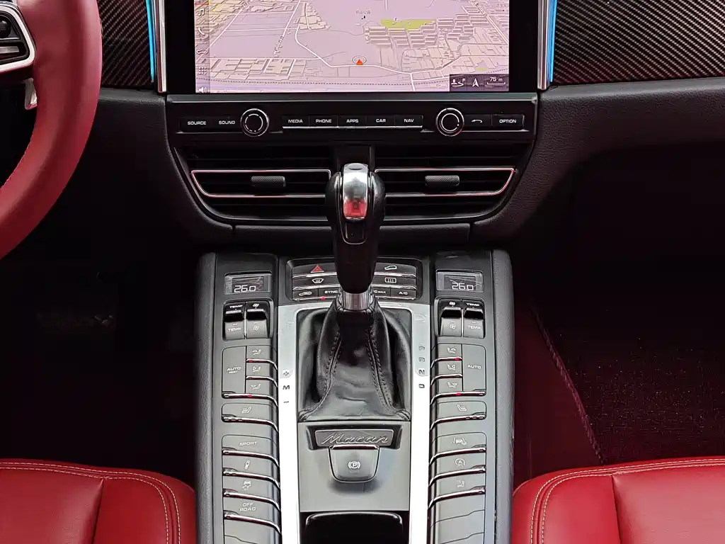Porsche Macan 2020 — фото 12