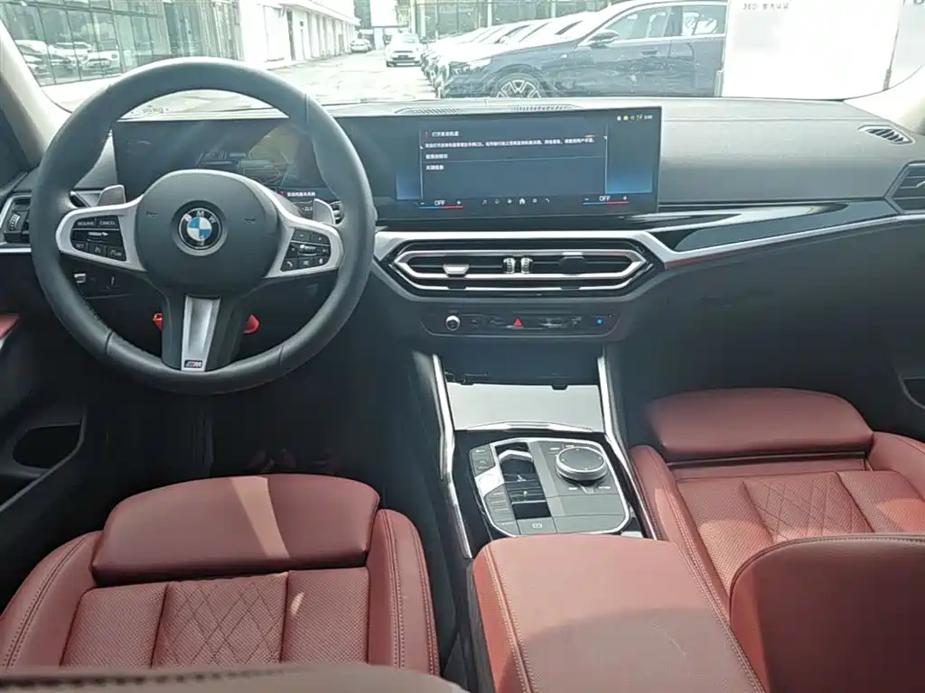 BMW 3 Series 2024 — фото 16
