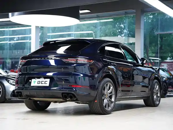 Porsche Cayenne 2022