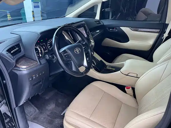 Toyota Alphard 2019