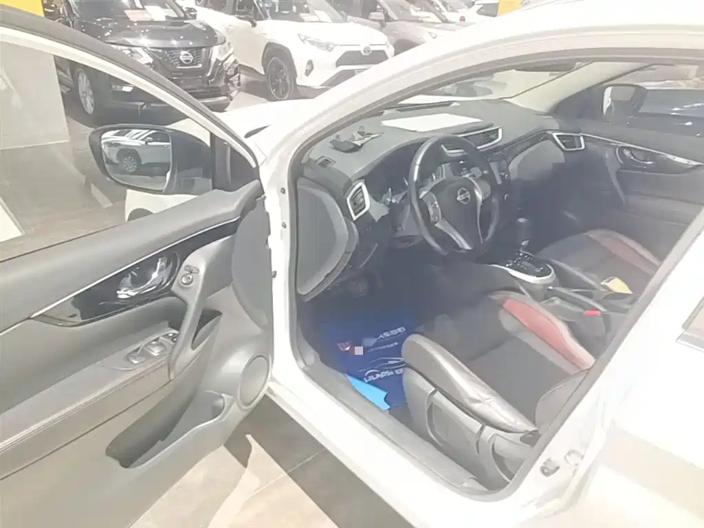 Nissan Qashqai 2017 — фото 16