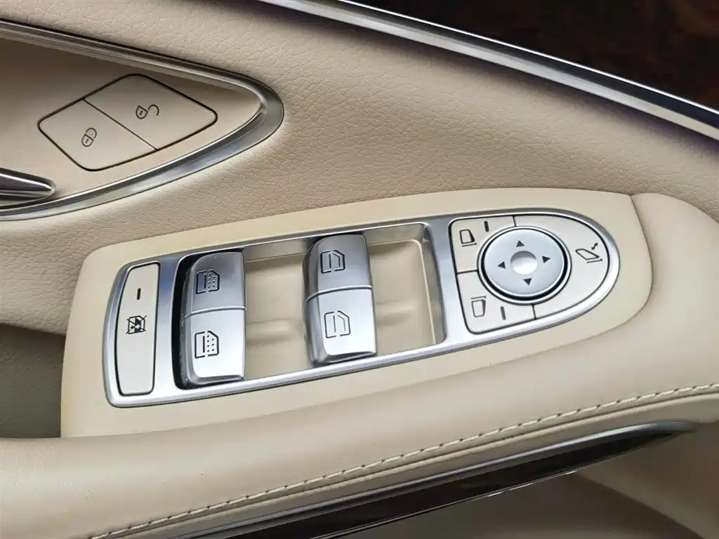 Mercedes-Benz S-Class 2017 — фото 32
