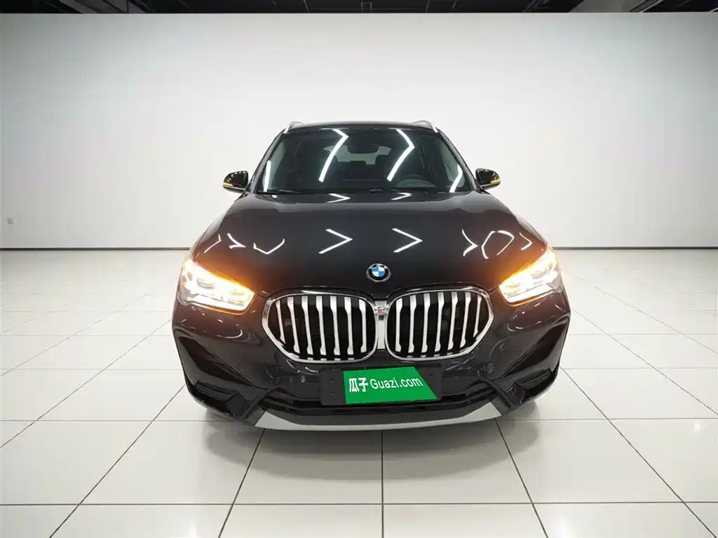 BMW X1 2021 — фото 3