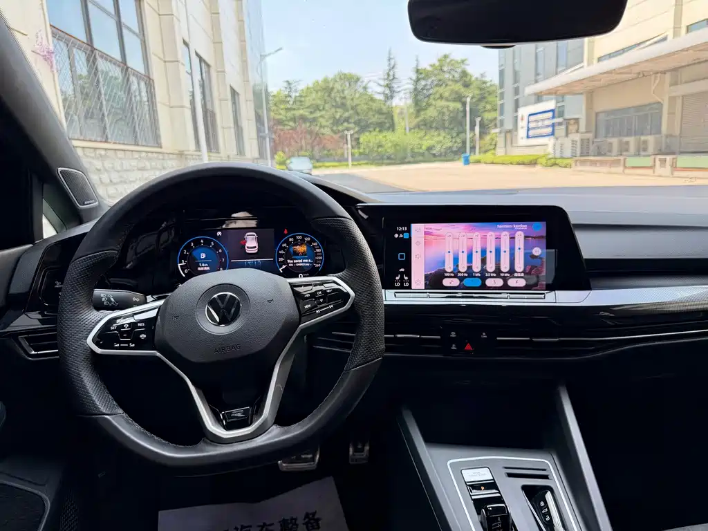 Volkswagen Golf 2022