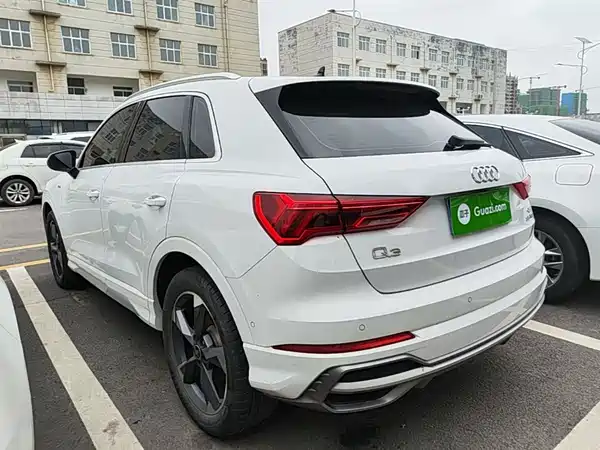 Audi Q3 2021
