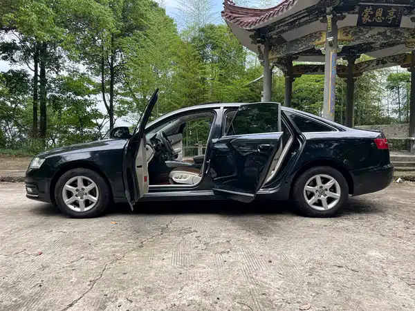 Audi A6L 2011