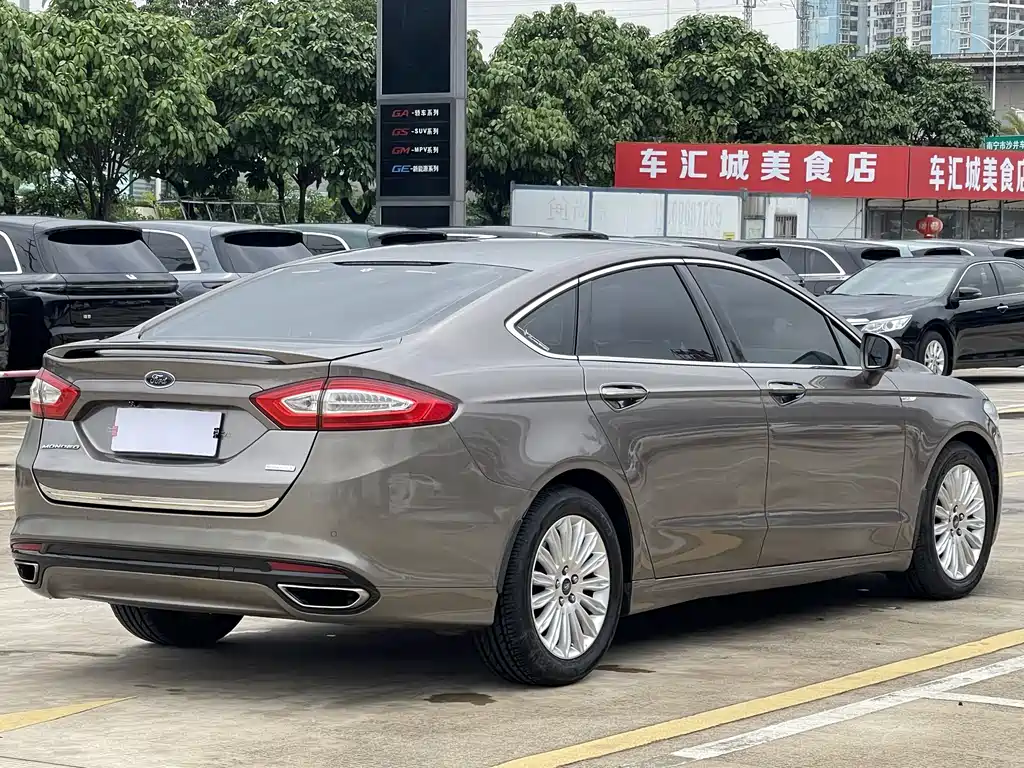 Ford Mondeo 2014 — фото 4