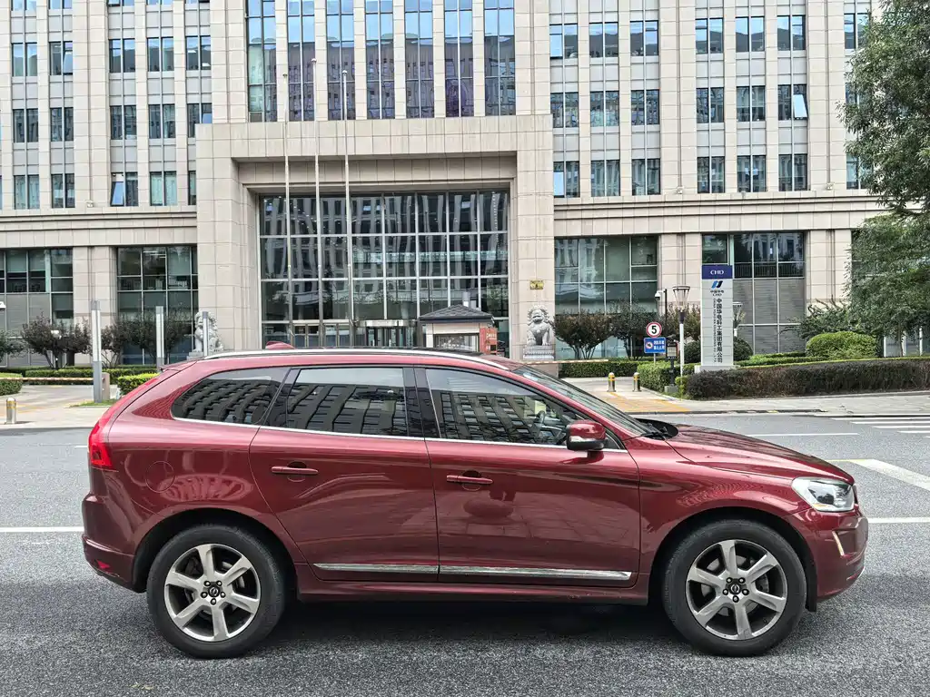 Volvo XC60 2015 — фото 6