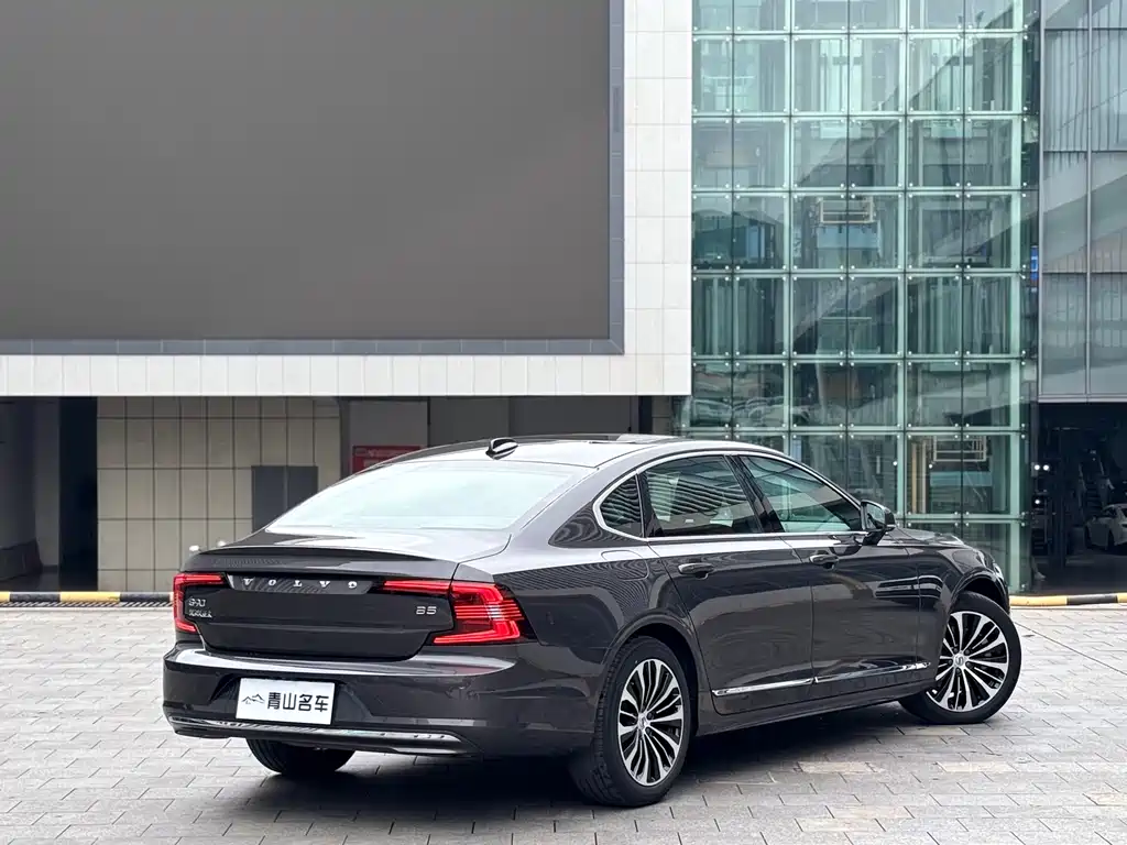 Volvo S90 2024 — фото 15