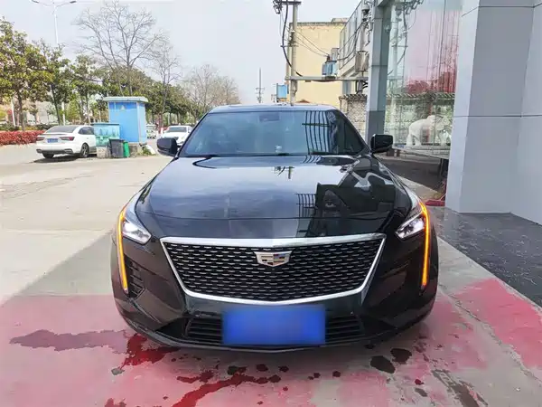 Cadillac CT6 2022