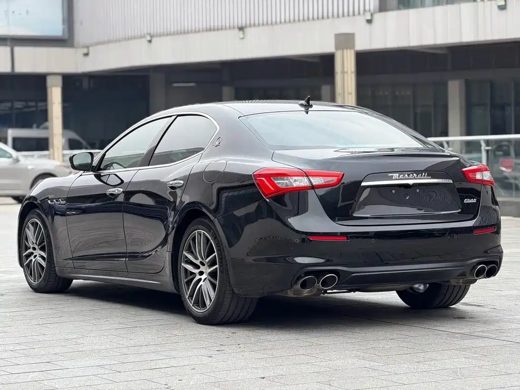 Maserati Ghibli 2018 — фото 4