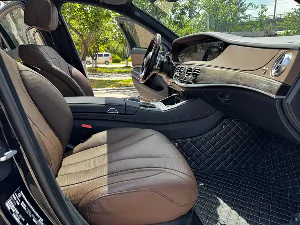 Mercedes-Benz S-Class 2020