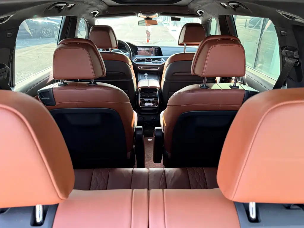 BMW X7 2020 — фото 26