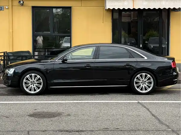 Audi A8 2014