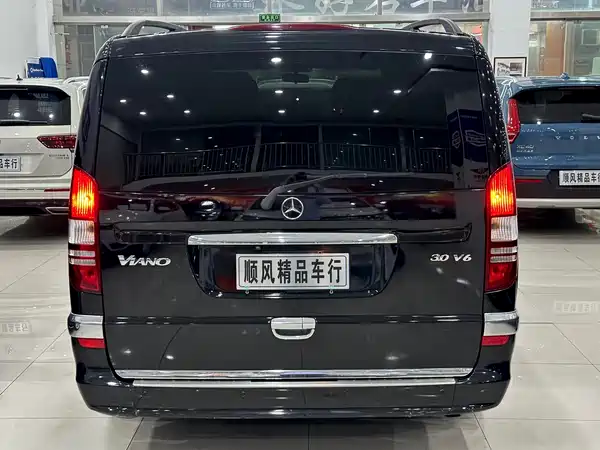 Mercedes-Benz Viano 2015