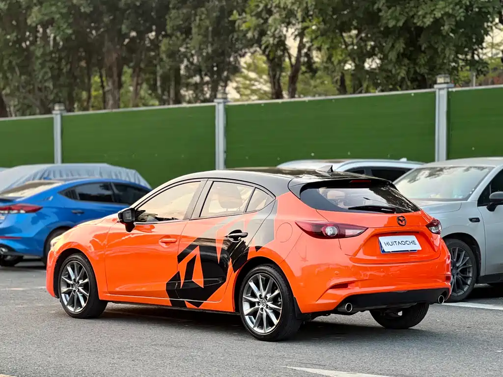 Mazda 3 Axela 2017 — фото 11