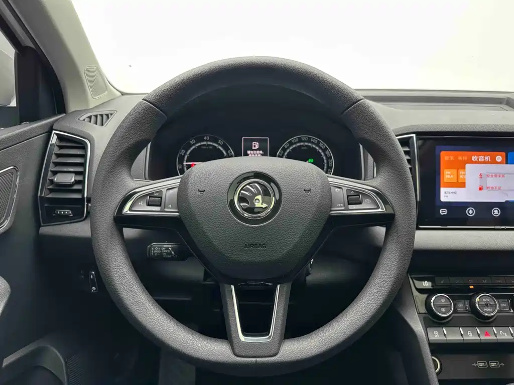 Skoda Korok 2021 — фото 18