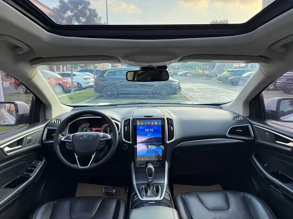Ford Edge 2016 — фото 16