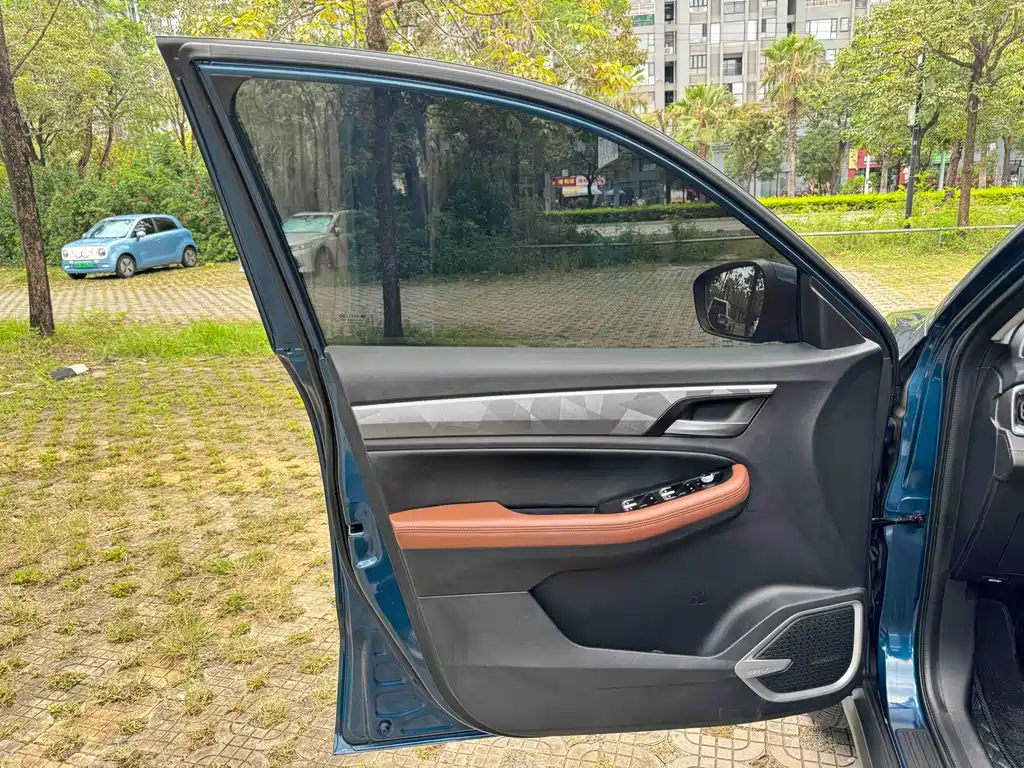 Geely Vision X6 2023 — фото 26