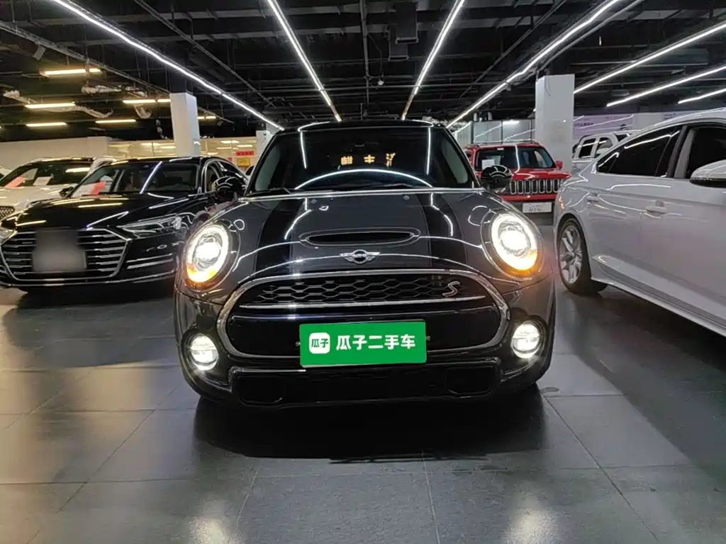 MINI MINI 2018