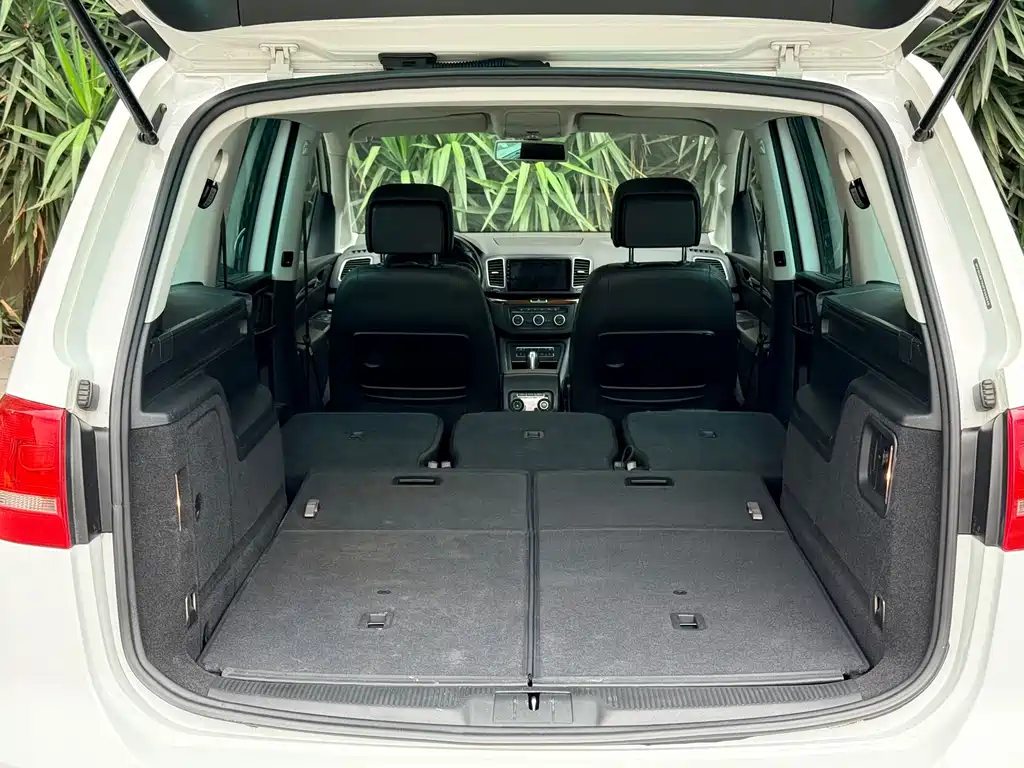 Volkswagen Sharan 2015 — фото 15