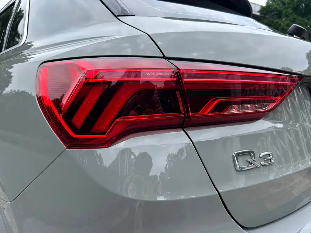Audi Q3 2024 — фото 4