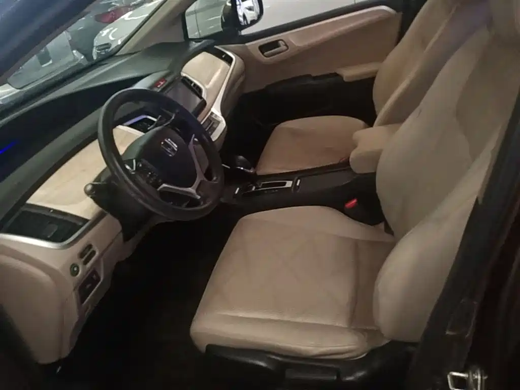 Honda Jade 2014 — фото 15