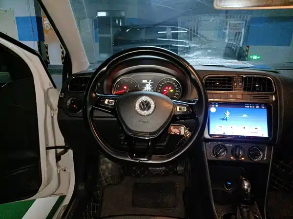 Volkswagen Polo 2016