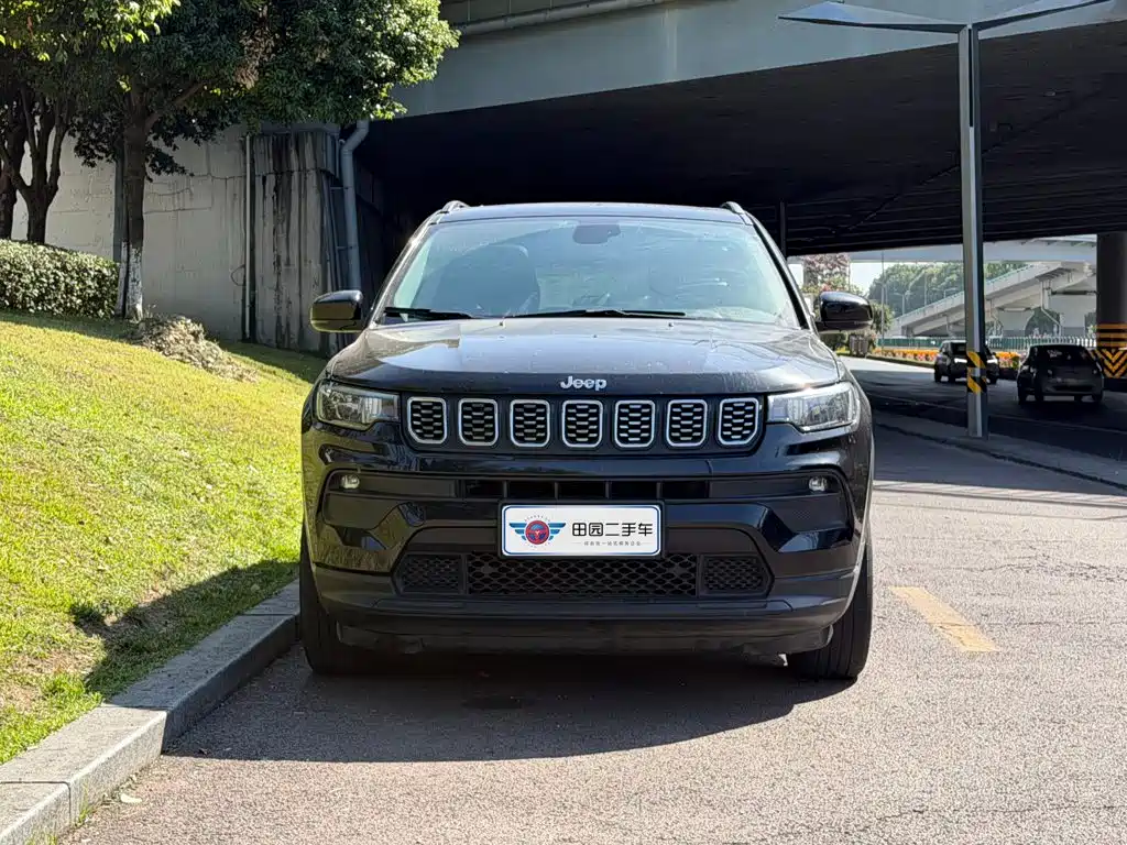 Jeep Compass 2021 — фото 2