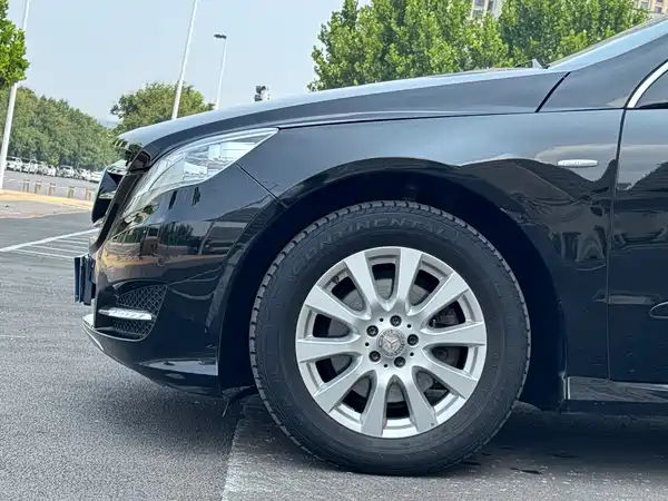 Mercedes-Benz R-Class 2018