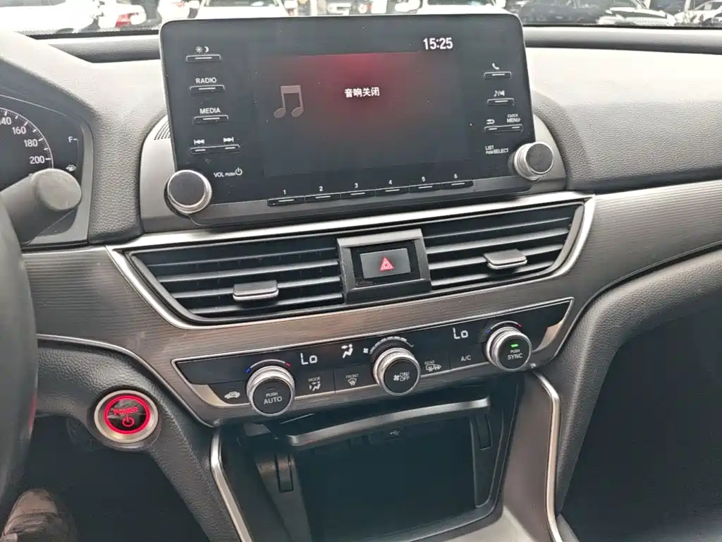 Honda Accord 2021 — фото 13