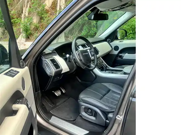 Land Rover Range Rover Sport 2015