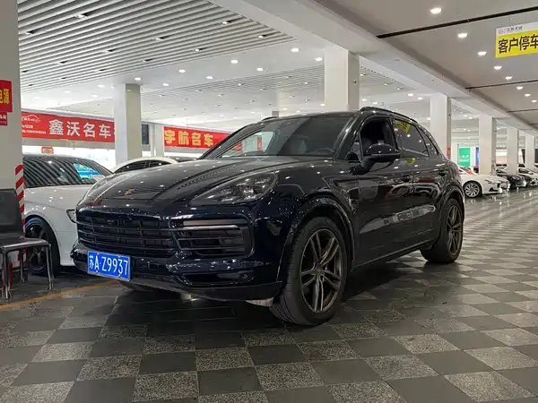 Porsche Cayenne 2021
