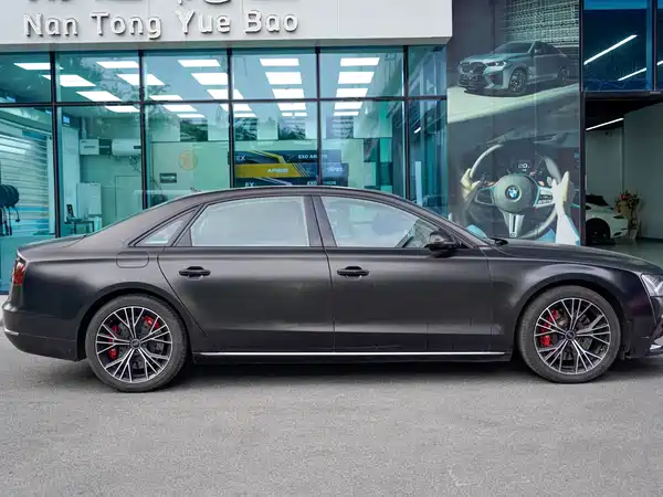 Audi A8 2011