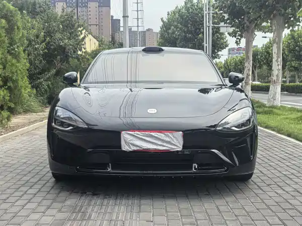Xiaomi SU7 2025