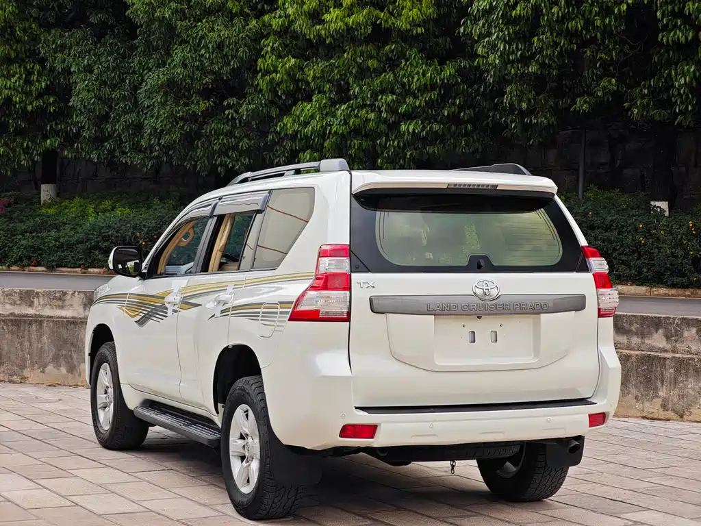 Toyota Prado 2014 — фото 6