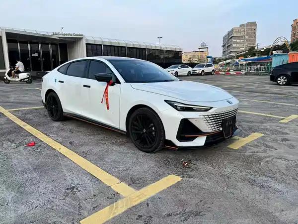 Changan UNI-V 2024