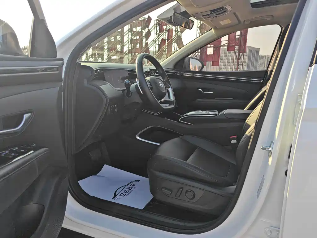 Hyundai Tucson 2021 — фото 9