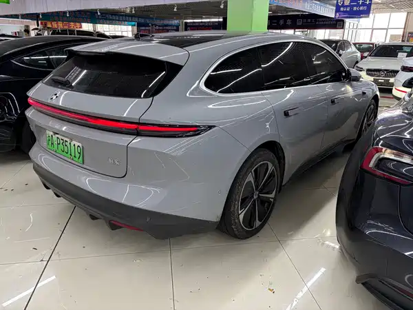 NIO ET5T 2024