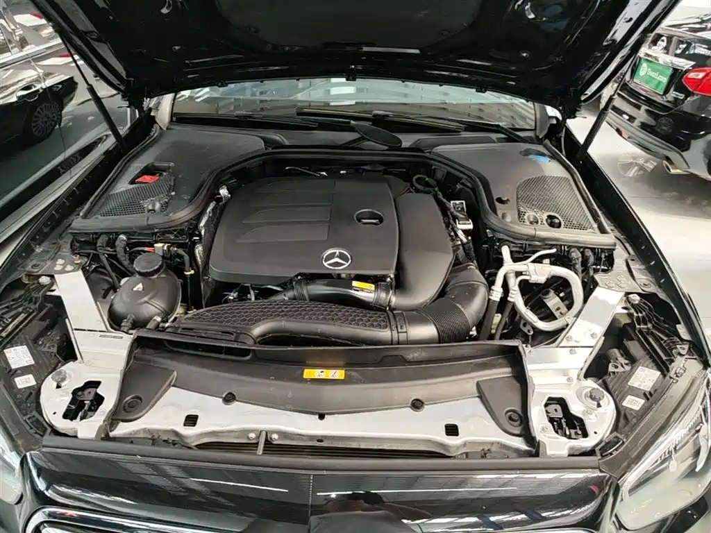 Mercedes-Benz E-Class 2023 — фото 20