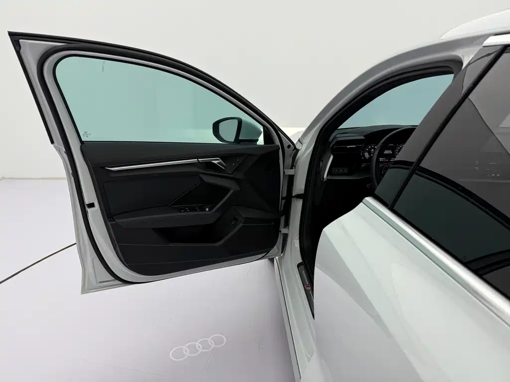 Audi A3 2022 — фото 19