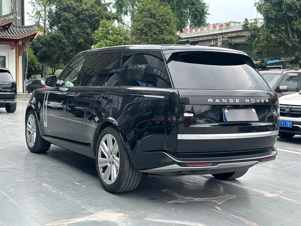 Land Rover Range Rover 2024 — фото 16