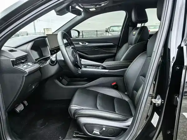 Geely Xingrui 2023