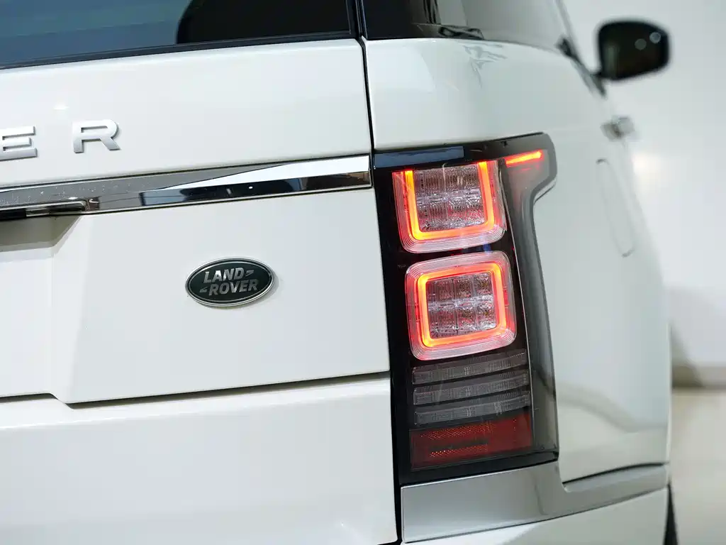 Land Rover Range Rover 2015 — фото 8