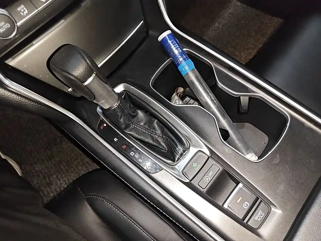 Honda Accord 2020 — фото 14