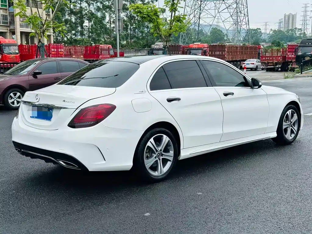 Mercedes-Benz C-Class 2020