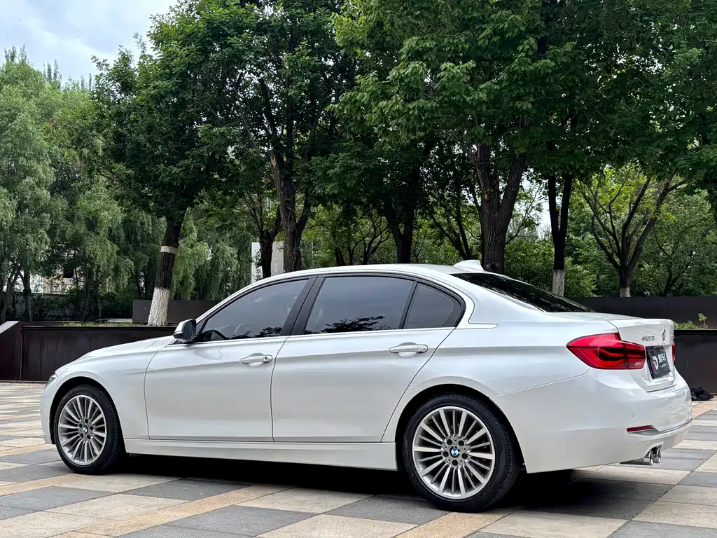 BMW 3 Series 2019