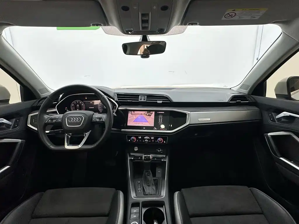 Audi Q3 2022 — фото 12