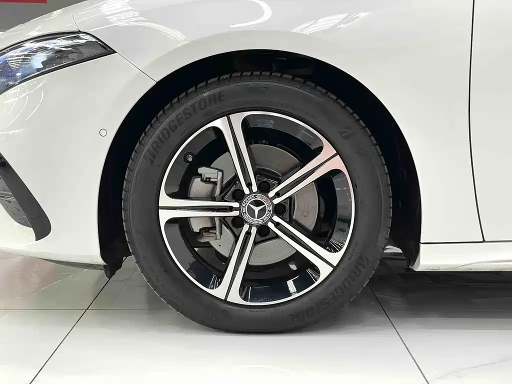Mercedes-Benz A-Class 2023 — фото 15