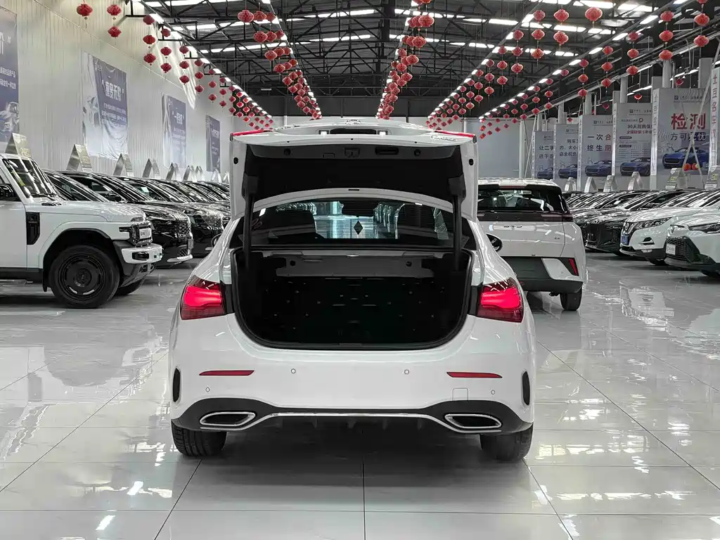 Mercedes-Benz A-Class 2023 — фото 17